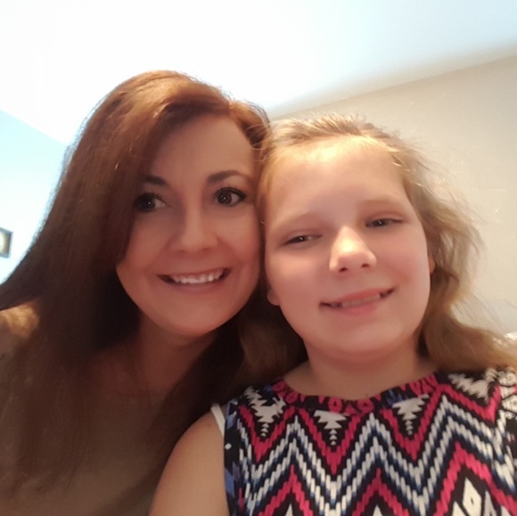 Meet your Posher, Michele - Picture 2 of 2